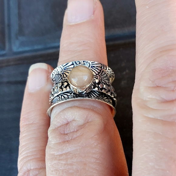 New Natural Sunstone 925 Silver Spinner Ring. - Picture 16 of 16